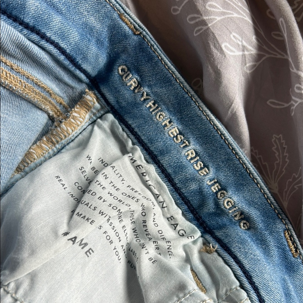 American eagle curvy jeans 12 - Picture 3 of 3